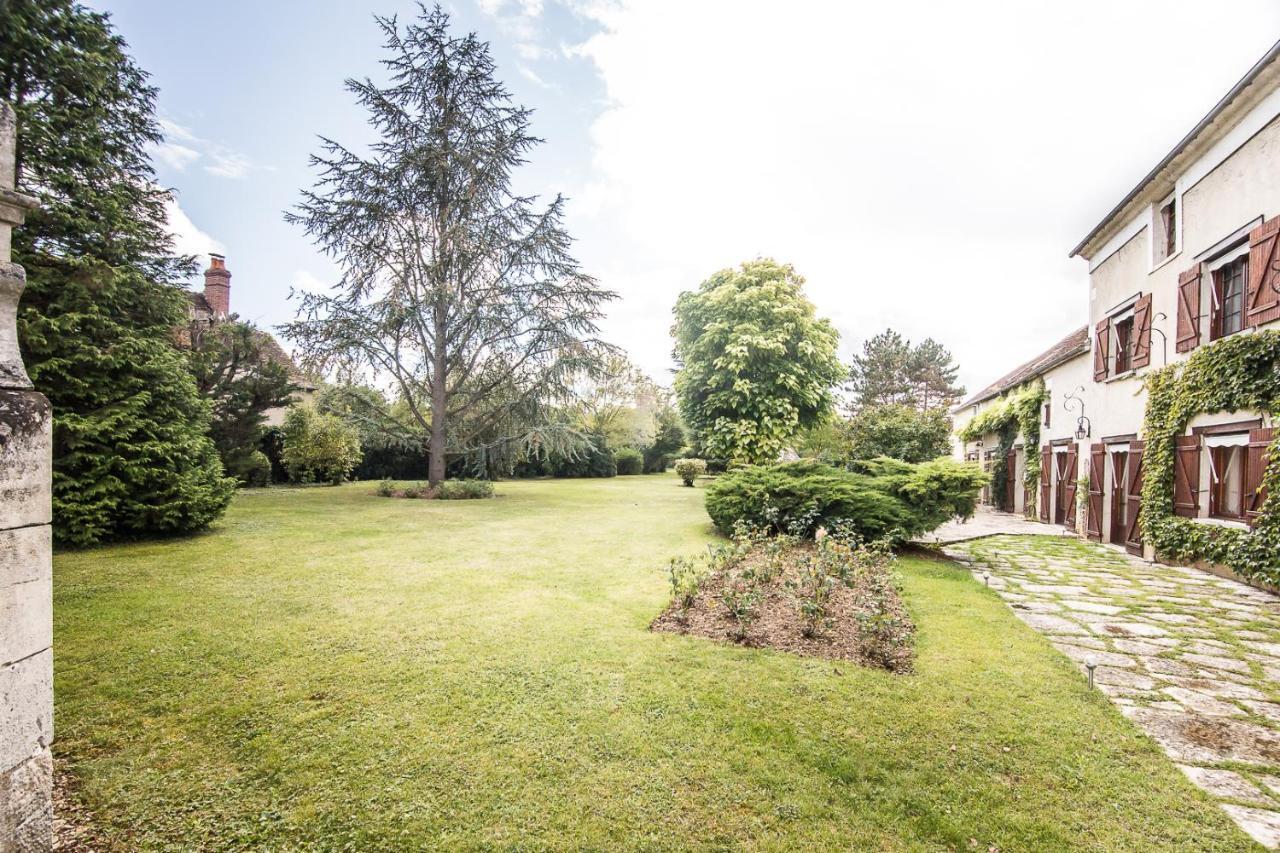 Bed and Breakfast Entre Canal Et Vignes Escolives-Sainte-Camille Exterior foto