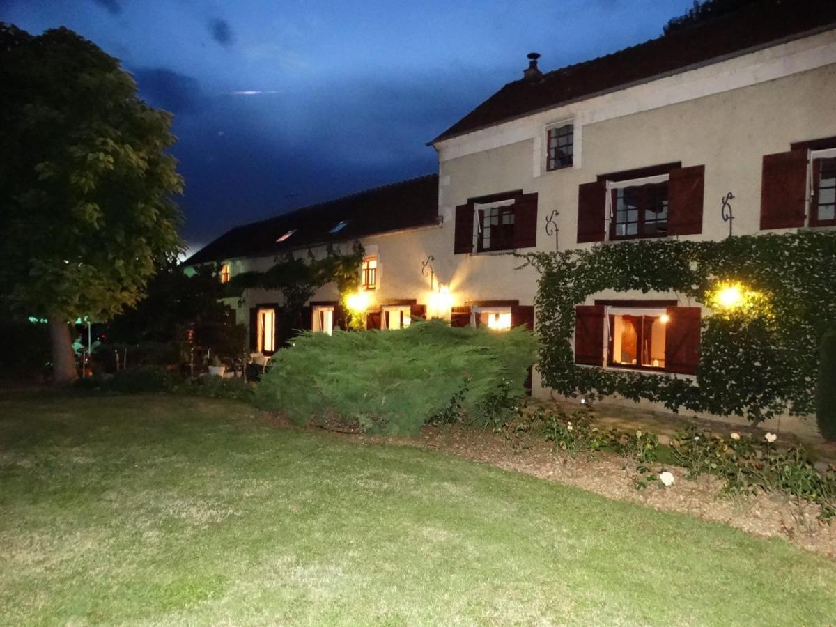 Bed and Breakfast Entre Canal Et Vignes Escolives-Sainte-Camille Exterior foto